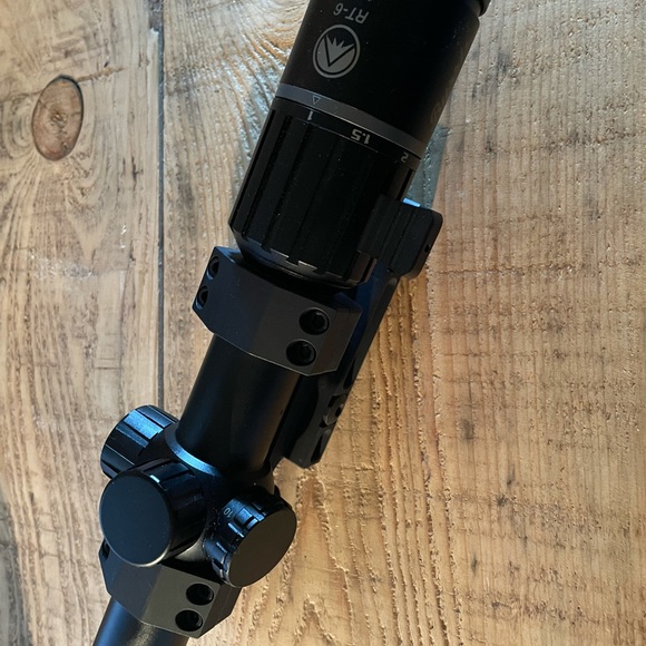 Burris RT-6 illuminated 1-6 power scope with Midwest Industries mount. New cond. - Picture 2 of 6